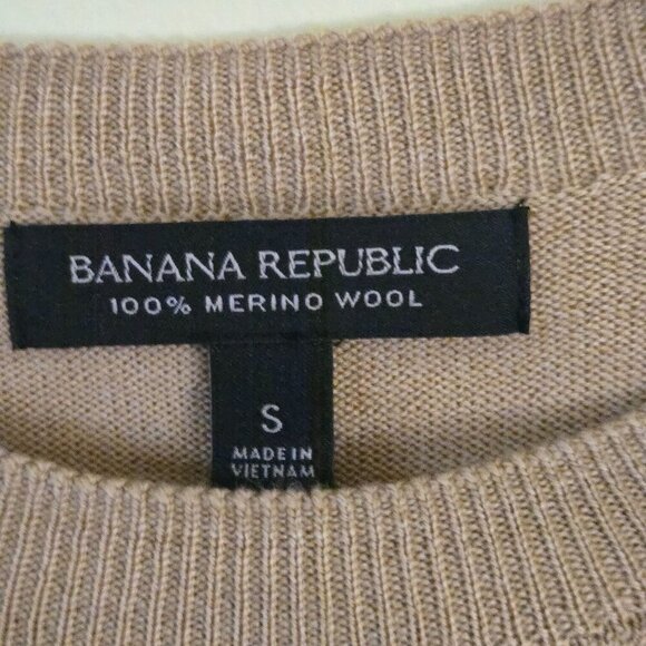 Banana Republic 100% Merino Wool Capsule Wardrobe Camel Crewneck Sweater Size S - Picture 5 of 7